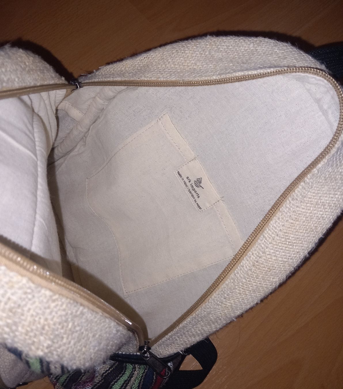Zaini: kleiner bunt gemusterter Rucksack – Nuovo e nell'imballaggio originale da ST. GALLEN venduto da mar_h7kd 3