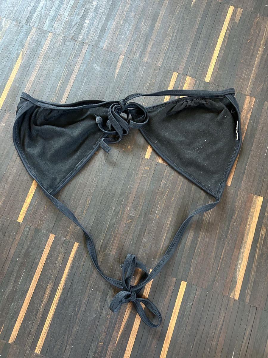 Badekleider & Bikinis: Bikini Oberteil L – Gebraucht aus Basel von lenarrari 1