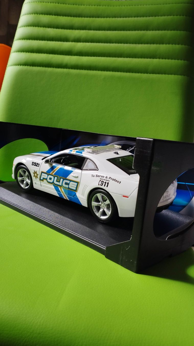 Chevrolet Modellautos: Chevrolet Camaro SS/RS 2010 – Neu und originalverpackt aus Chur von oriori 1