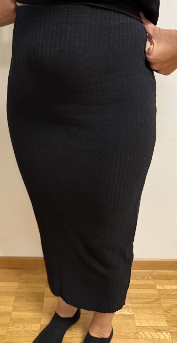 Zara Röcke: Jupe noire Zara côtelée, taille S – Neu (gemäss Beschreibung) aus Les Avanchets von NR07