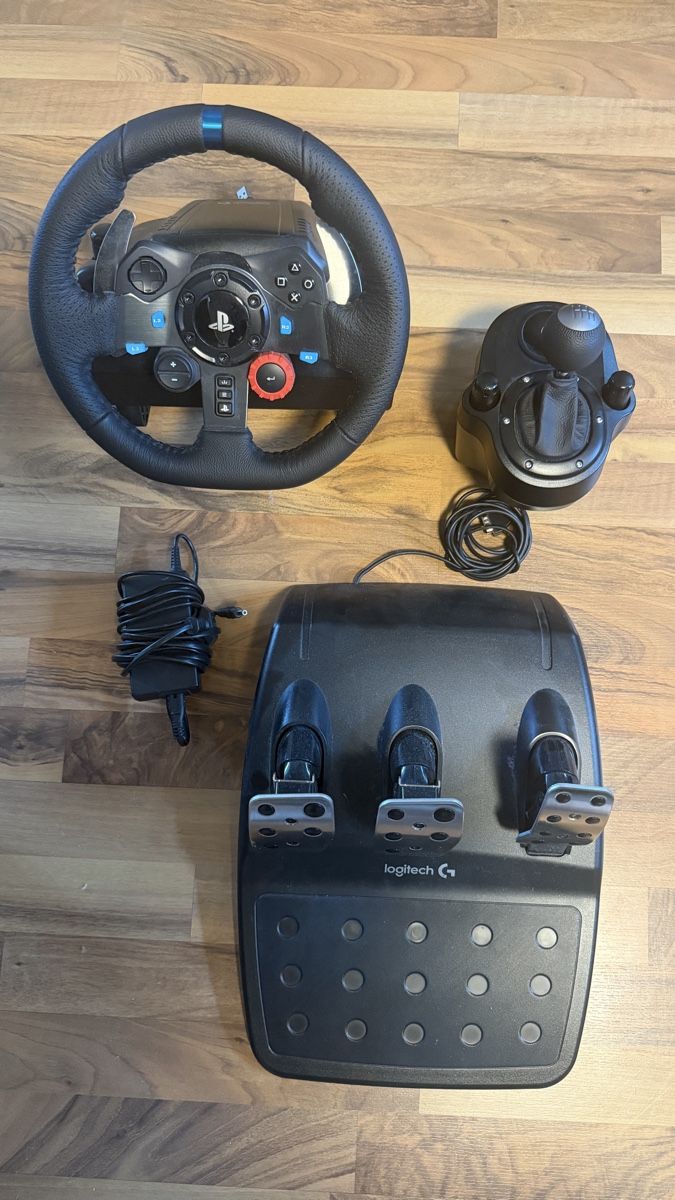 Logitech Controller: Logitech G29 inkl Shifter und Pedale – Usato da Aeschi SO venduto da Quelle21
