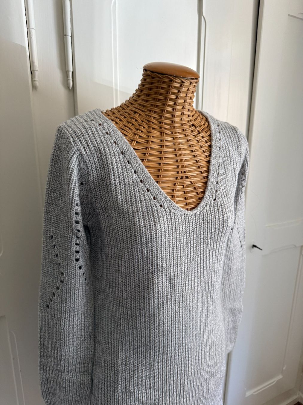Tally Weijl Robes: Strickkleid hellgrau XS – D'occasion à Zürich par Diazaio 1