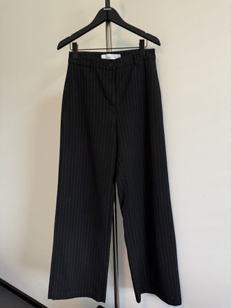 Pantalon rayé Bershka taille 38 - Élégant