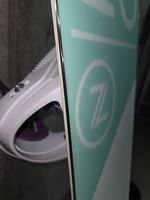 Snowboard mit Bindung und Snowboard-Schuhe