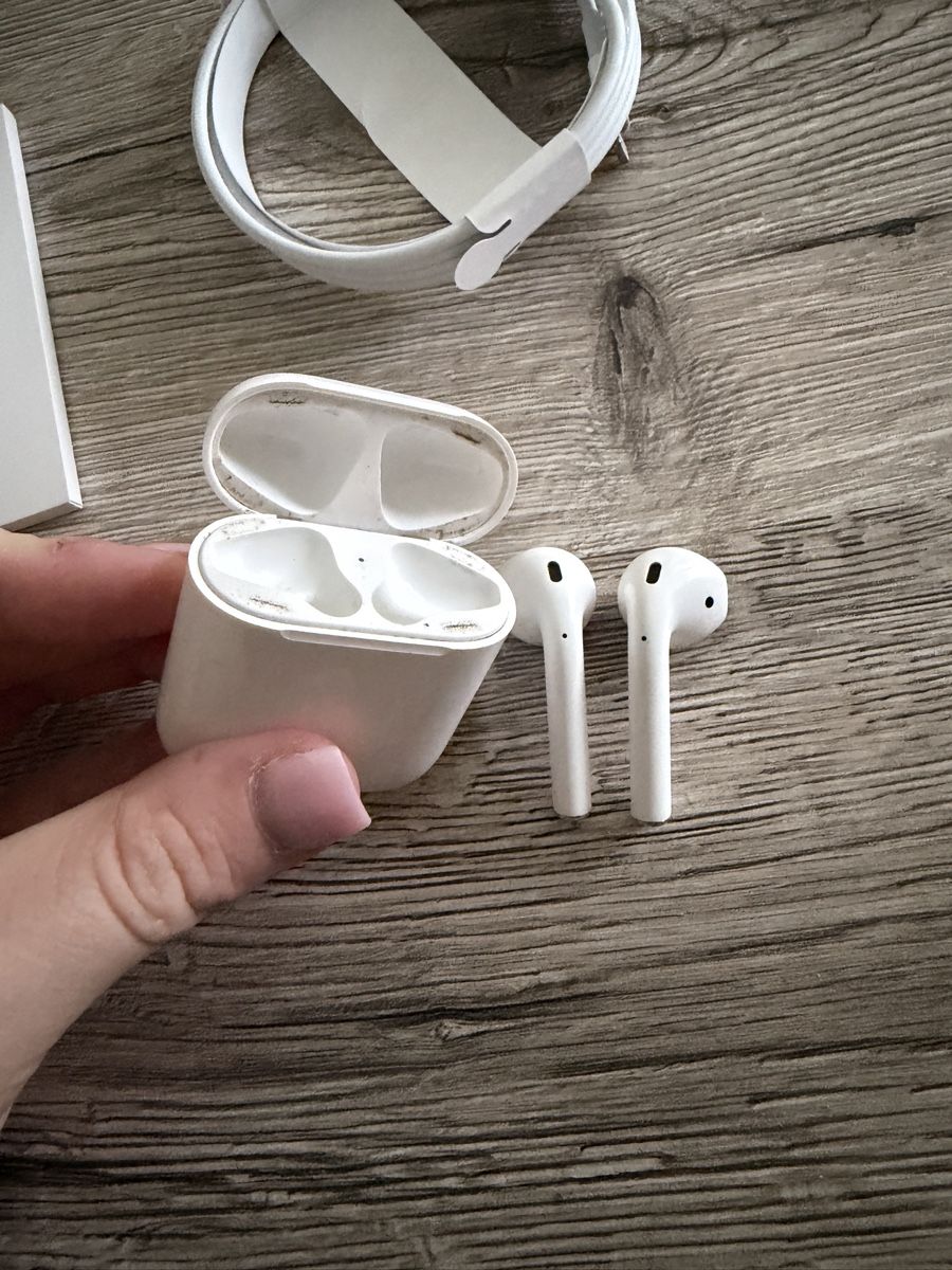 Apple Kopfhörer: Apple Airpods 2. Gen – Gebraucht aus Hallwil von Zoeizy 7