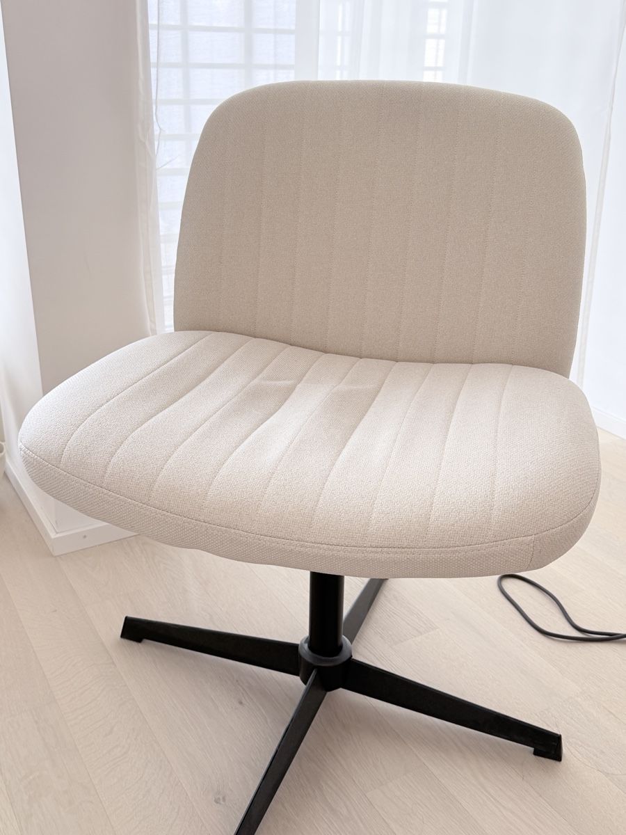 Stühle: Beiger Stoff-Drehstuhl / Bürostuhl – Gebraucht aus Zürich von grace89