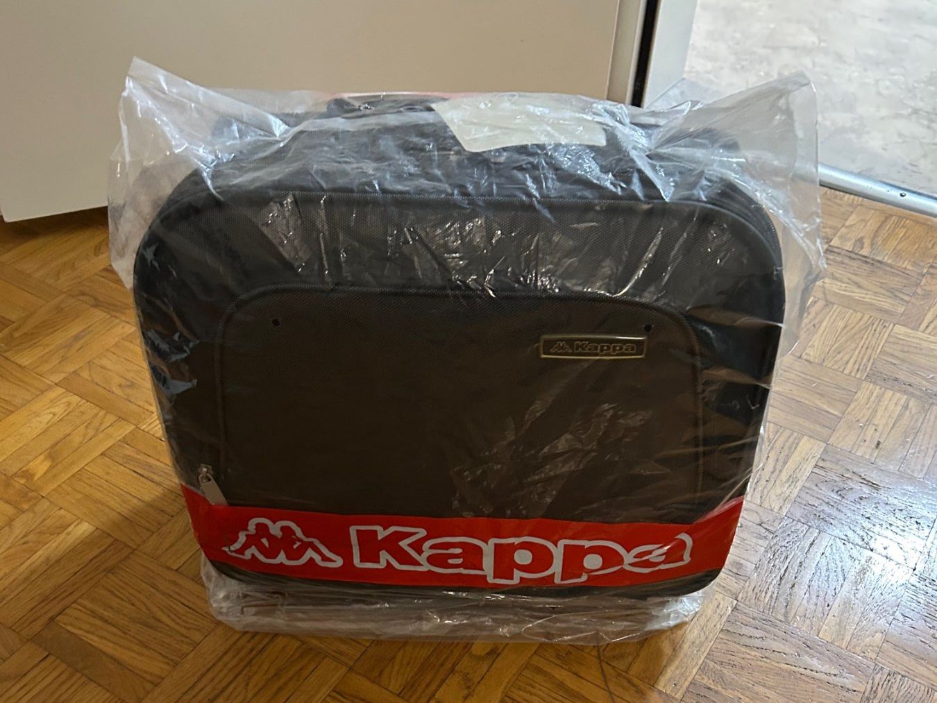 Altro in Aeronautica: Kappa Laptop Rollkoffer – Nuovo e nell'imballaggio originale da Rüti - ZH venduto da Elturco31 4