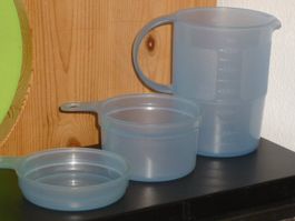 TUPPERWARE