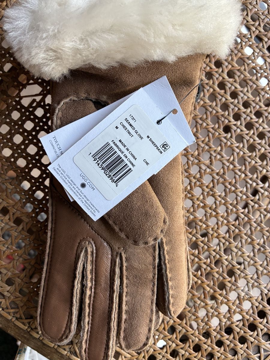 Ugg Guanti & manicotti: UGG! neue warme Handschuhe. gr. M – Nuovo e nell'imballaggio originale da Winterthur venduto da Mitschg 2