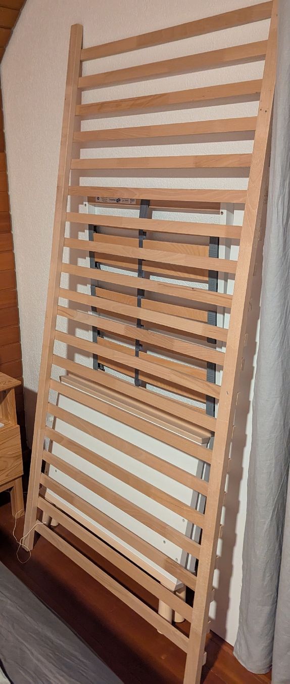 Lits: Hausbett 90x200 – D'occasion à Gelterkinden par cardonai 1