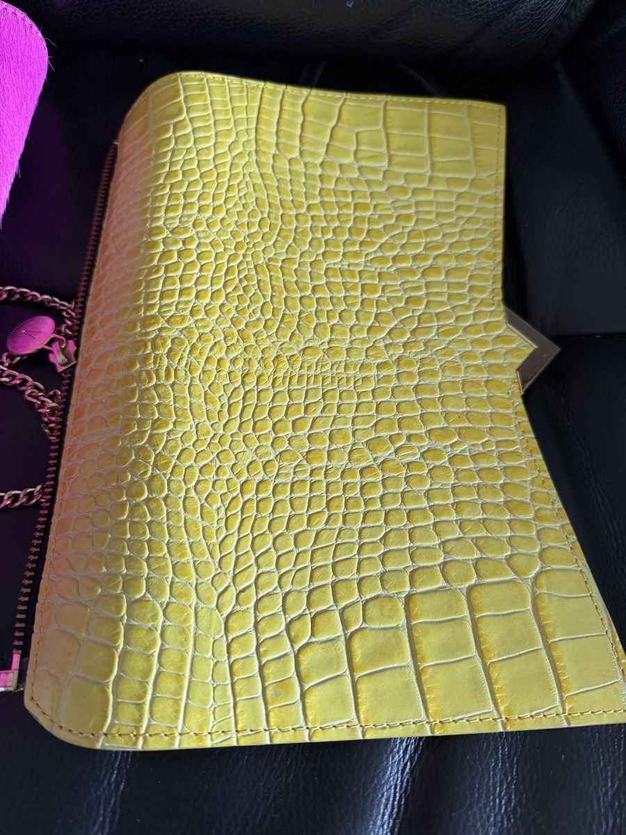 Borse da donna: Sac Versa Versa avec deux rabats – Usato da Lausanne venduto da Pascal9999 5