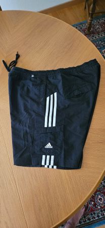 Adidas Badehose schwarz Grösse M neuwertig