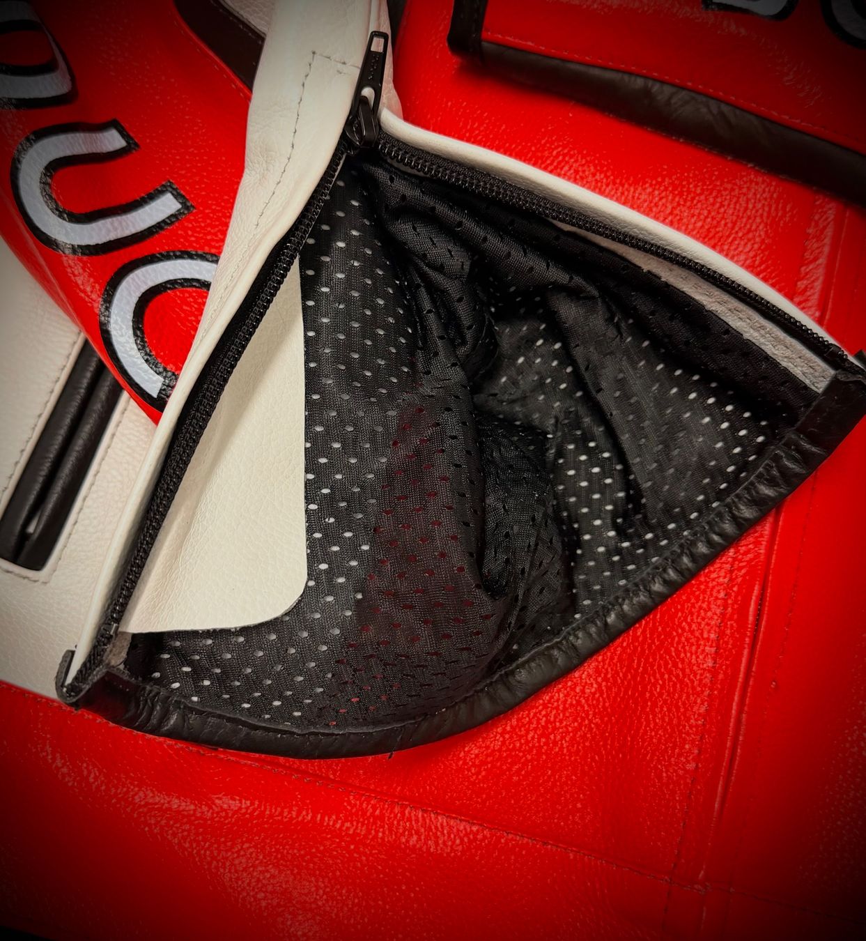 Ducati Giacche: Ducati Motorradlederjacke IOM72 – Nuovo (secondo la descrizione) da Neftenbach venduto da Onlineshopper 7