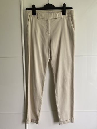 Stefanel Hose beige, schöne Sommerhose, Grösse 34