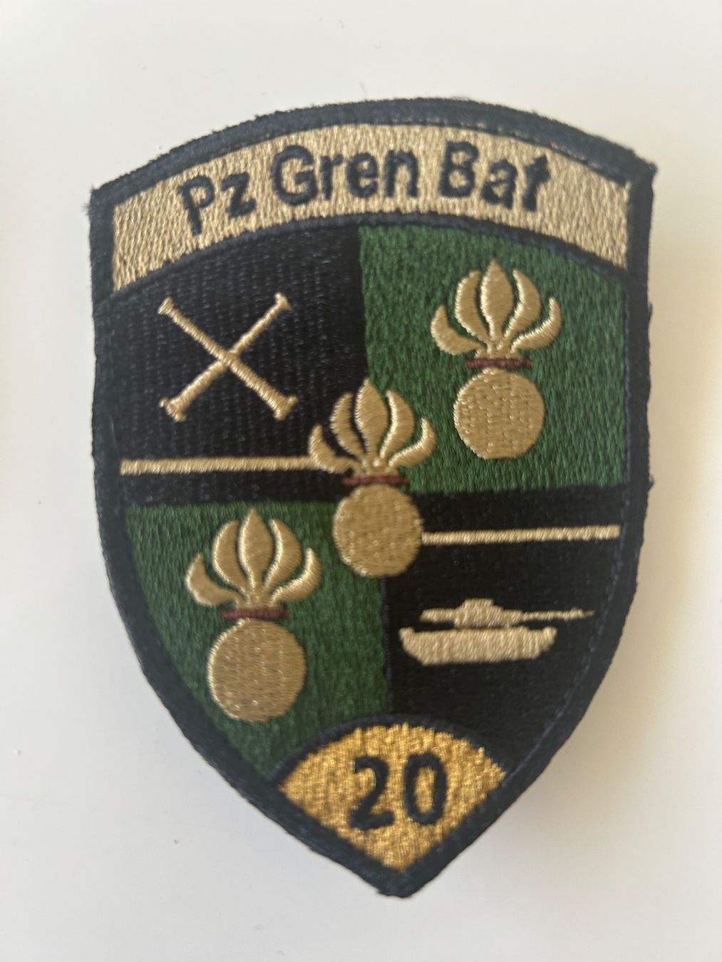Schweizer Armee Toppe: Patch Panzergrenadiere Schweizer Armee – Usato da Hausen am Albis venduto da MACV62