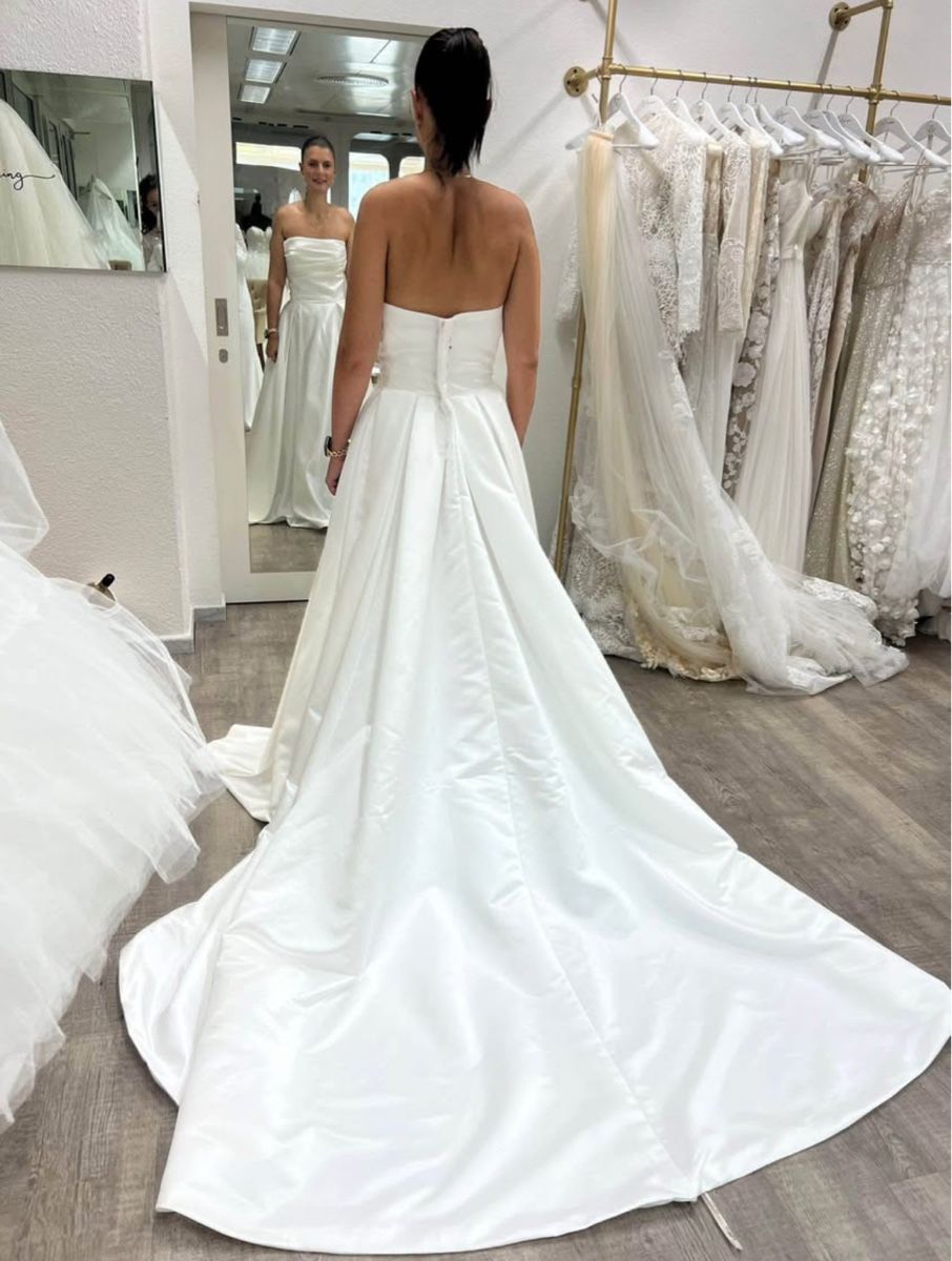 Vestiti: Hochzeitskleid – Usato da Pfyn venduto da anc_l8gf 3