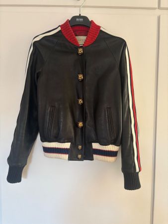 Gucci Ledejacke ,  schwarz mit Gepardknöpfen IT 38 (34/36)