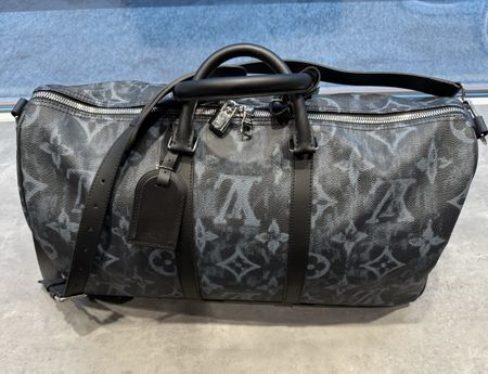 Louis Vuitton. Keepall 50