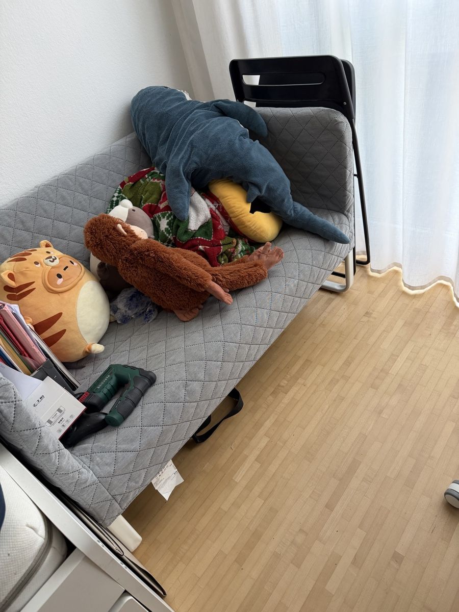 Ikea Sofas: IKEA Knopparp 2-Seat Sofa - Compact and Comfortable! – Gebraucht aus Luzern von Joonster123