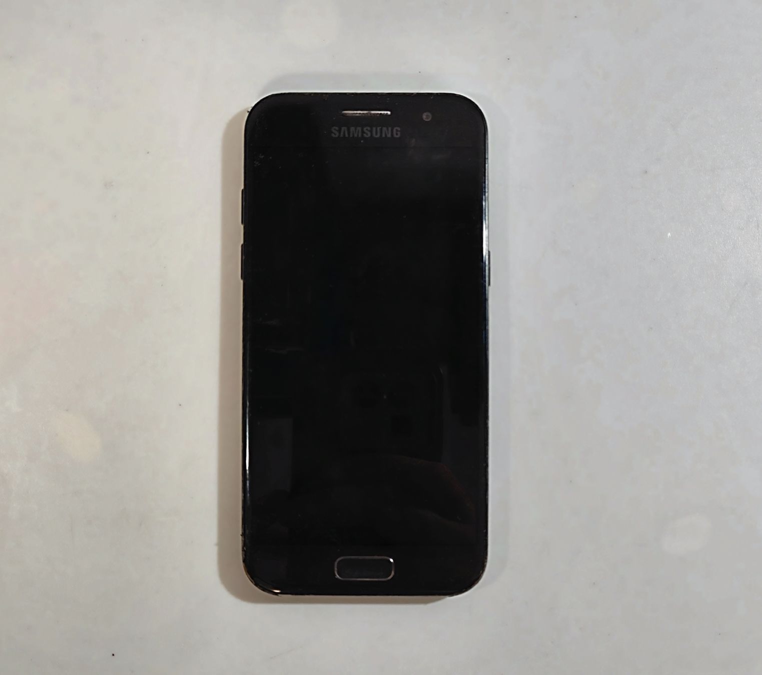 Samsung Handys / Smartphones: Samsung Galaxy A3 – Defekt aus Ehrendingen von Rocky985