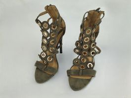MISSGUIDED High Heels mit goldfarbenen Ösen, Gr. 35