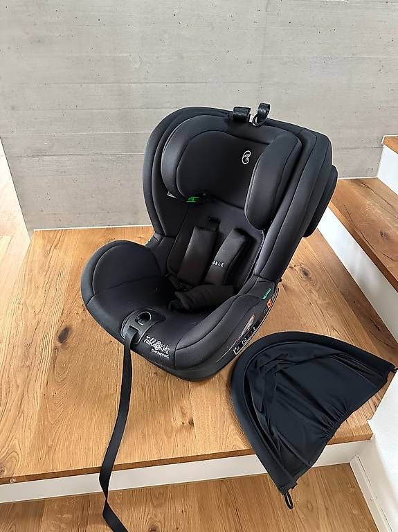 Seggiolini per auto: FableKids Autokindersitz i-Size Kinderautositz mit Isofix – Usato da Subingen venduto da Goodseller79