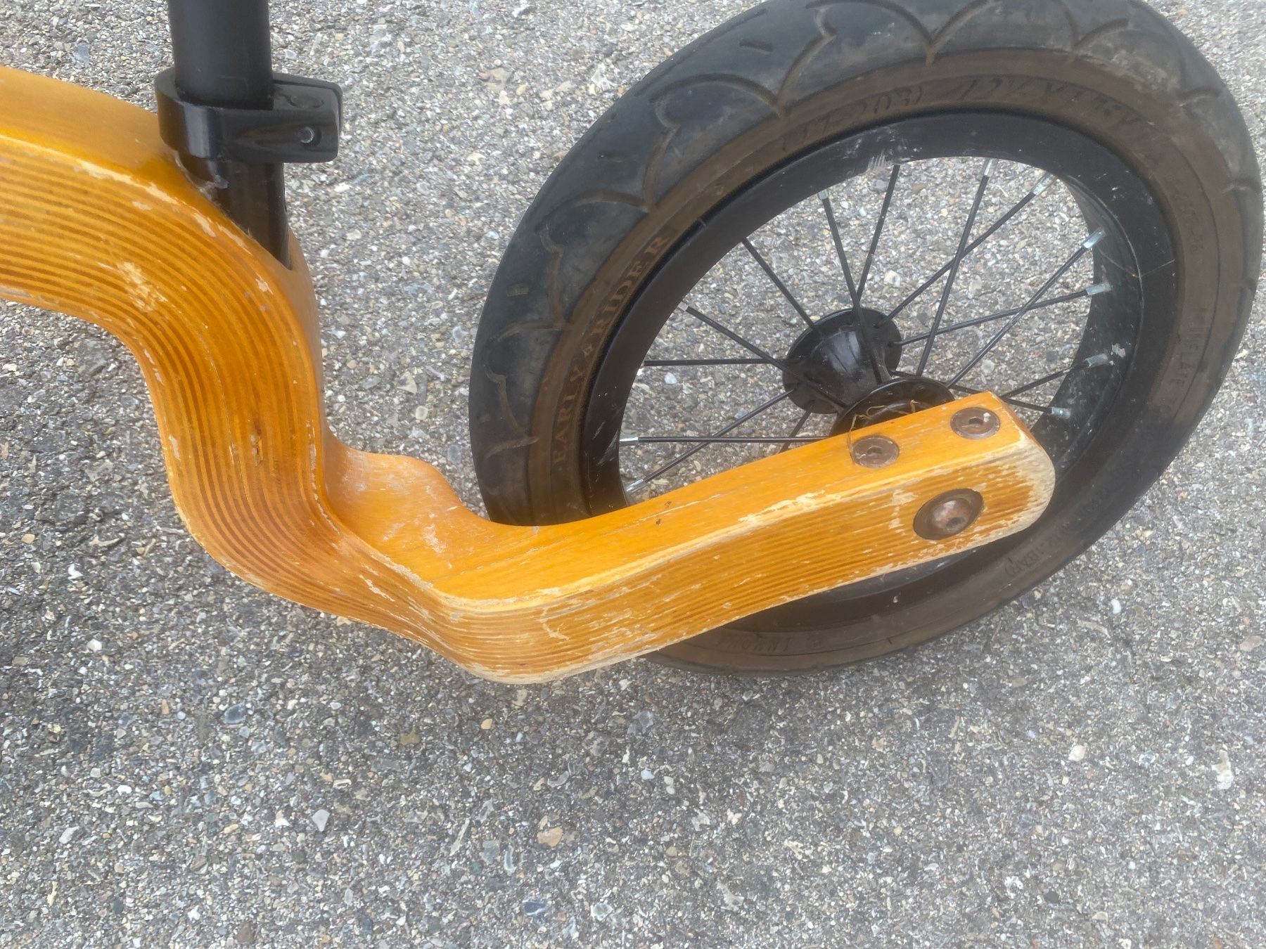 Véhicules pour enfants: Laufvelo aus Holz – D'occasion à Niederteufen par rah_wp2p 2