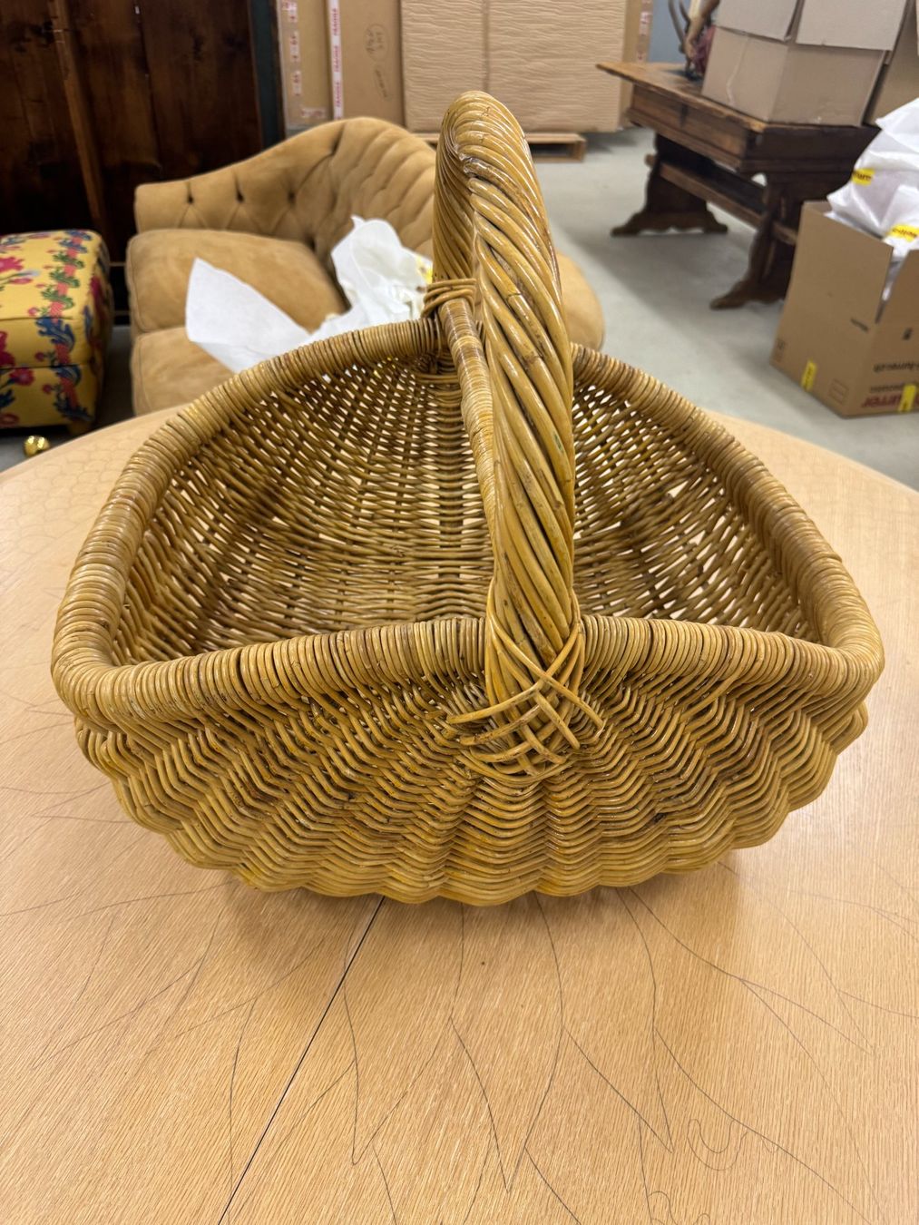 Altro in Antiquarato & Arte: Large Antique Primitive Splint Oak Gathering Basket - – Usato da Gsteig b. Gstaad venduto da Auctionly