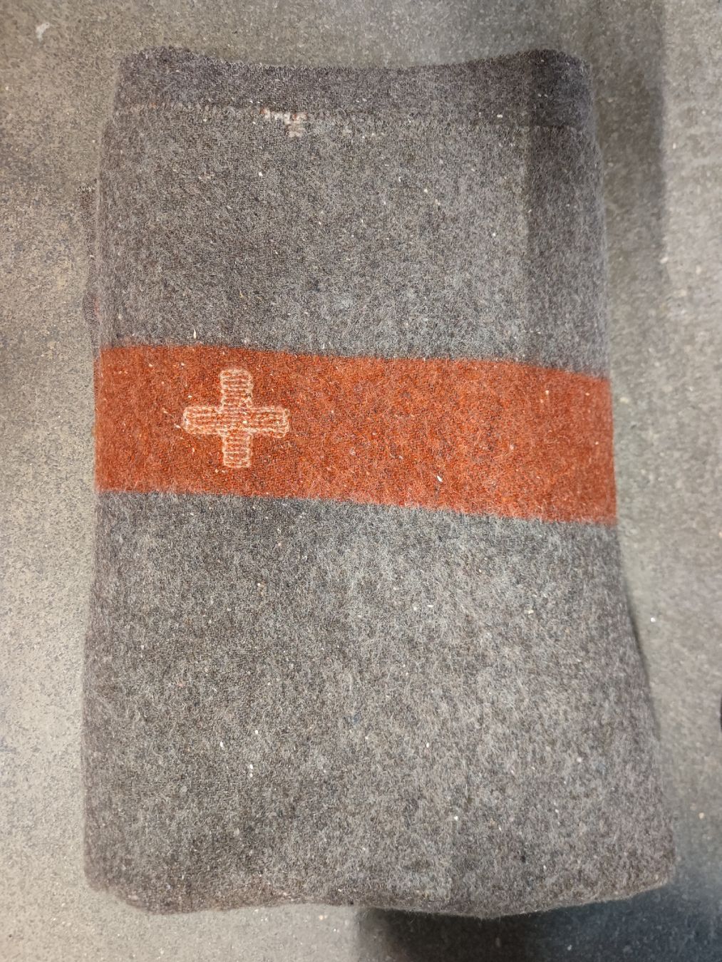 Schweizer Armee Coperte: Schweizer Armee Wolldecke aus 1918! – Nuovo (secondo la descrizione) da Mörschwil venduto da Nyke_2226