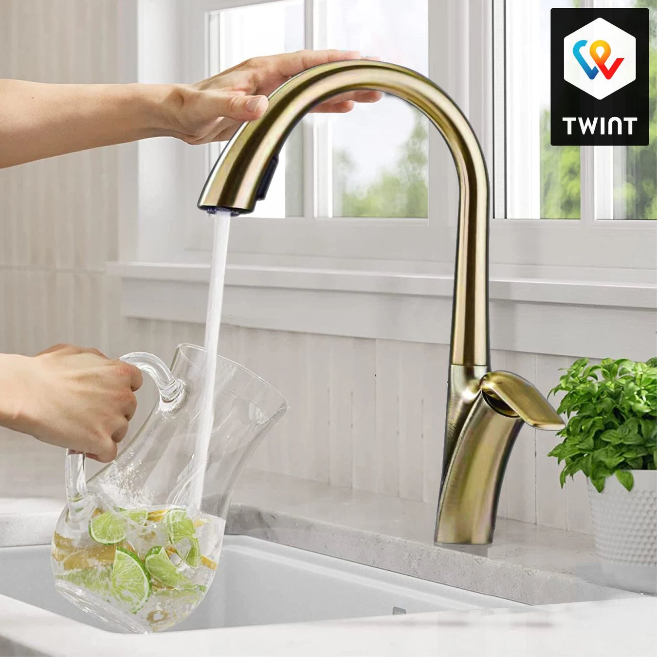 Robinetterie: Robinet de cuisine - comme neuf, doré! – Neuf avec emballage d'origine à Saignelégier par onekeystore