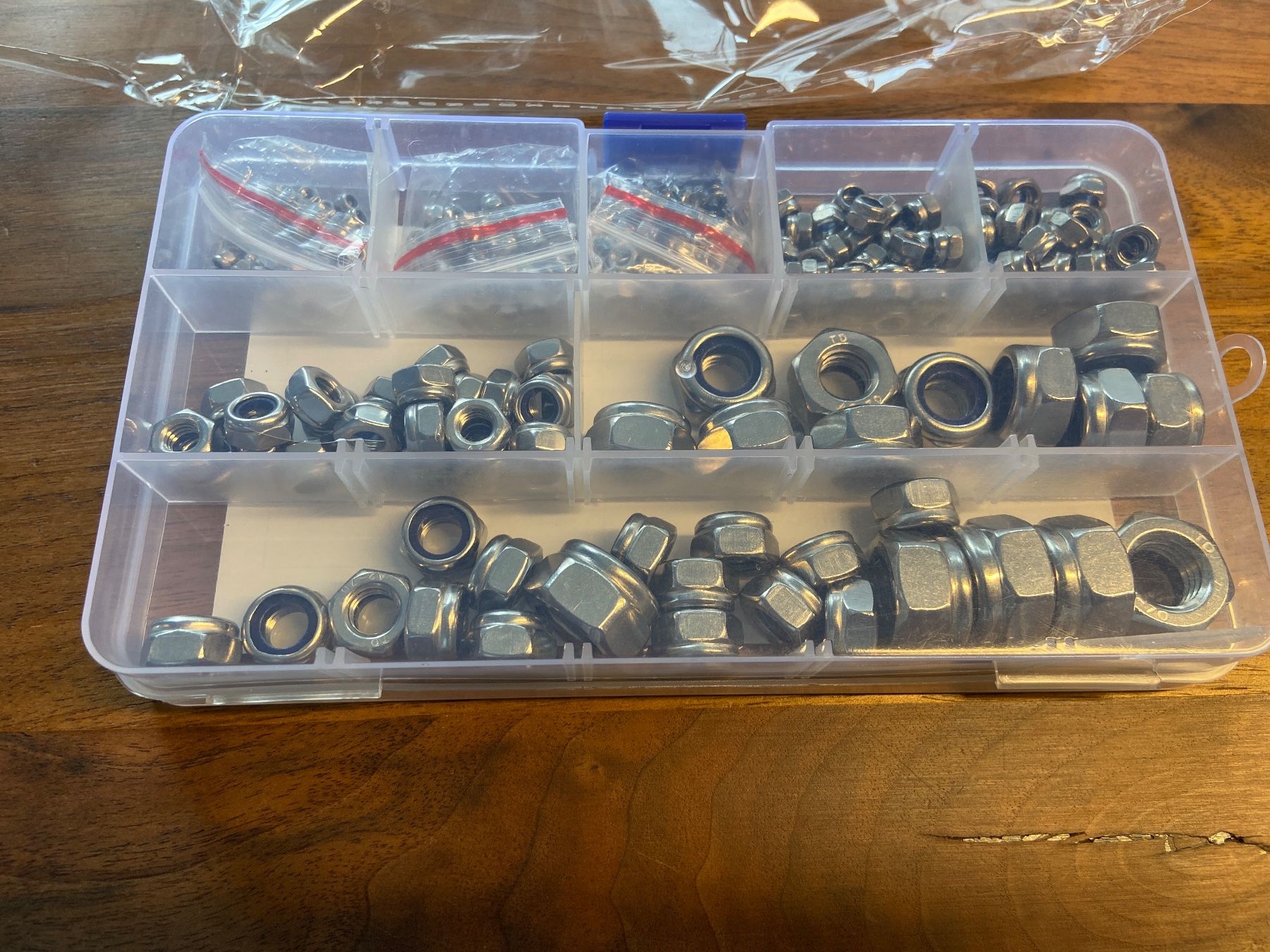 Quincaillerie: 265Pcs. Edelstahl  Nylock Mutter Mutter Hex Nylon Einsatz – Neuf avec emballage d'origine à Seon par Aaargauer01 5