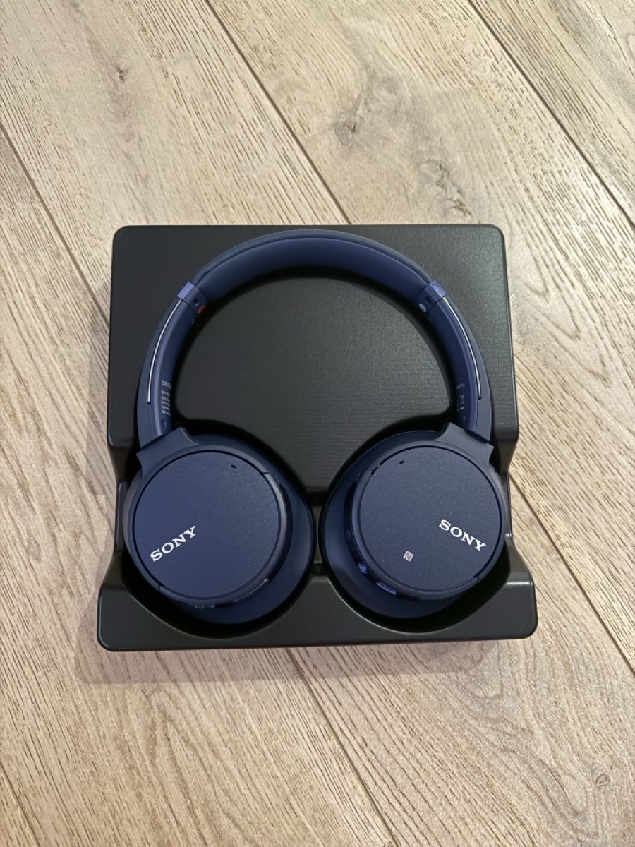 Sony Cuffie: Sony Headphones WH-CH700N – Nuovo (secondo la descrizione) da Collonge-Bellerive venduto da kam_yv5x