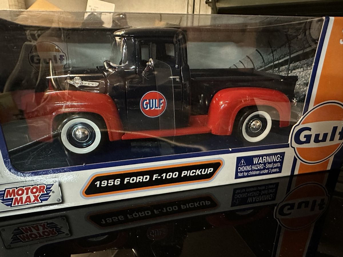 Ford Modellautos: Ford f100 1966 pick up Gulf Oldtimer classic – Neu und originalverpackt aus Reinach AG von rares75
