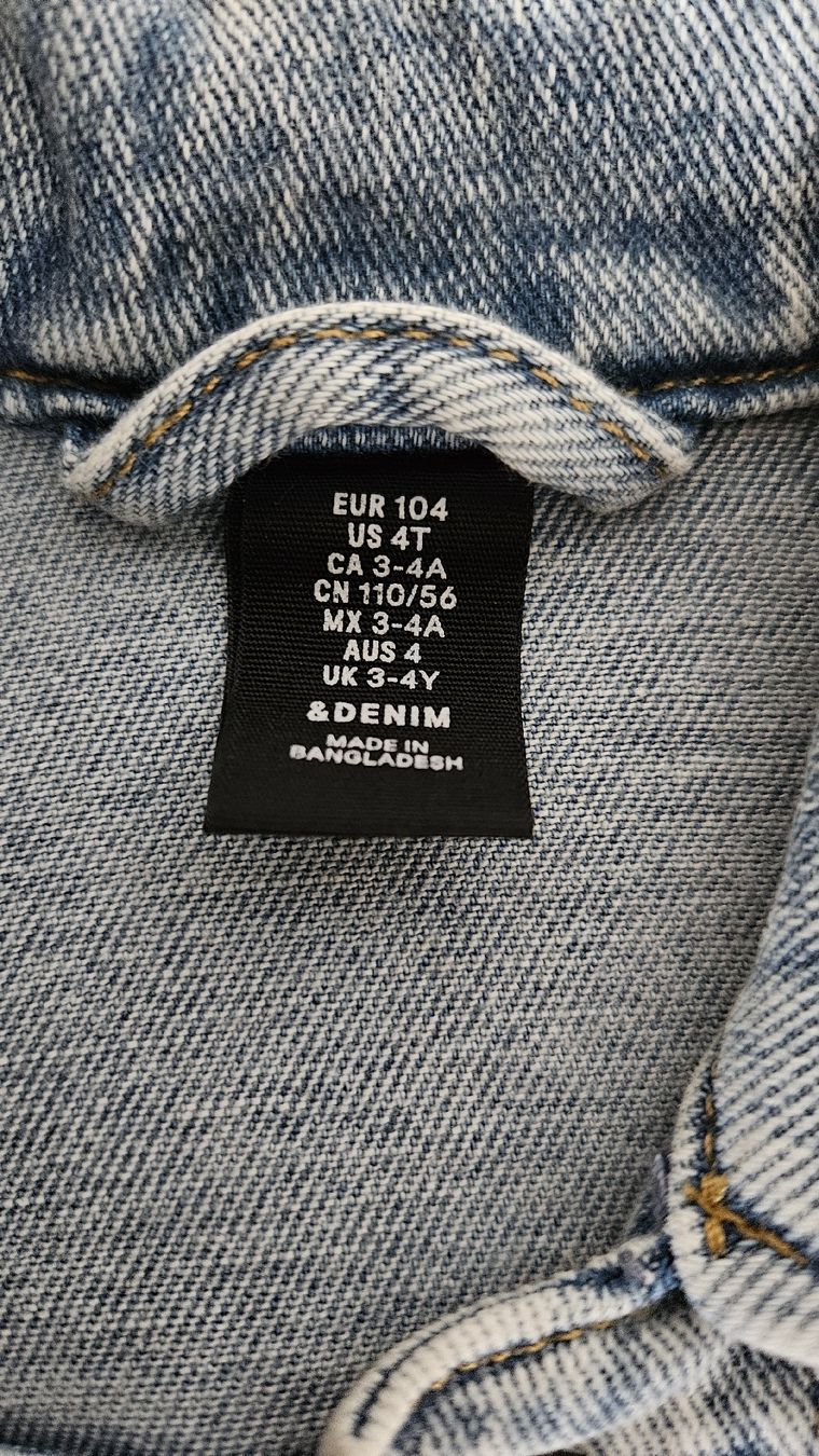 Giacche: Jeansjacke Grösse 104 – Usato da Rickenbach SO venduto da S.u.n.s.h.i.n.e.83 1