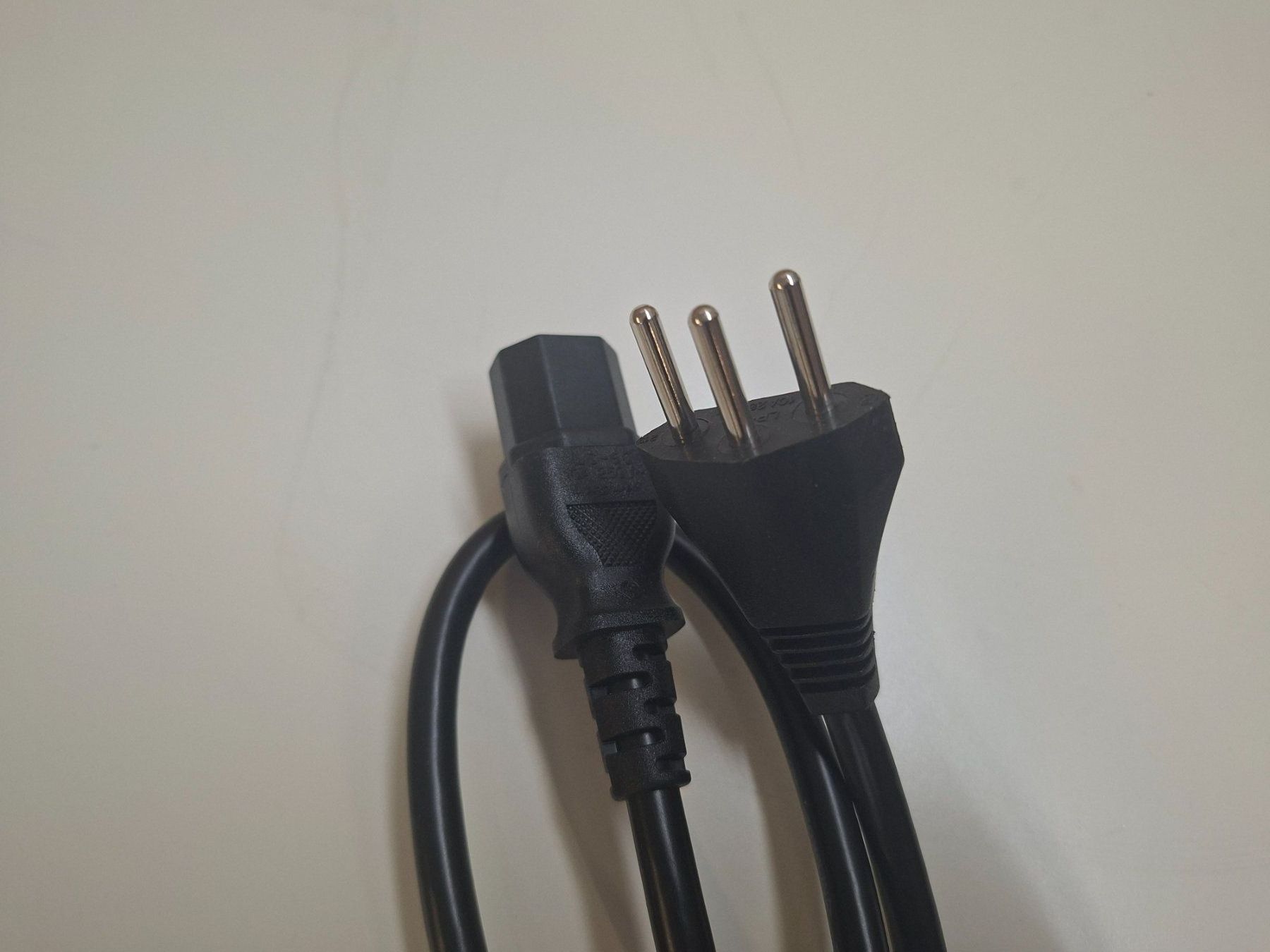 Cavi: Netzkabel Schwarz – Nuovo (secondo la descrizione) da Wettingen venduto da Wendemarket 1