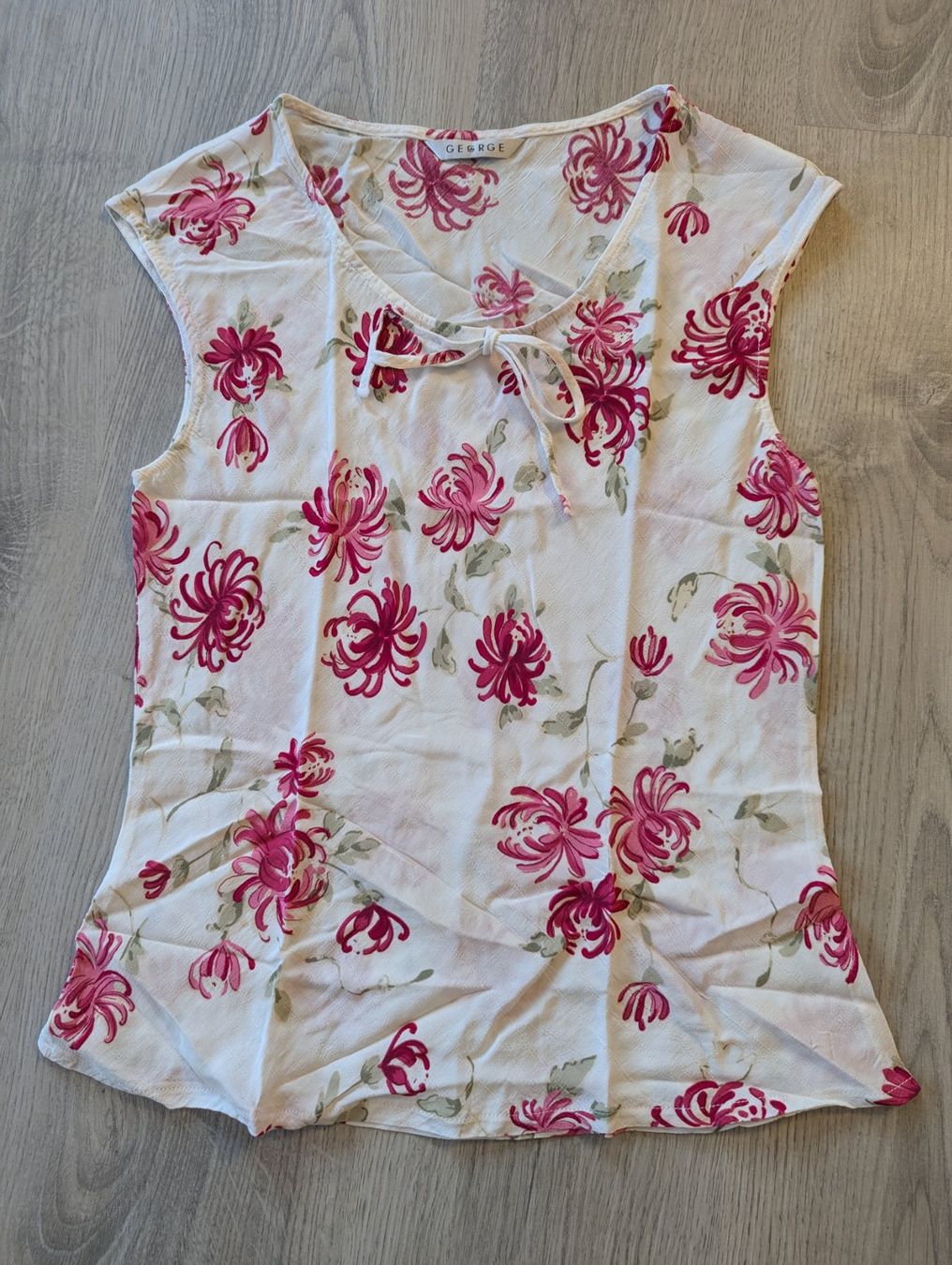 Tops: Sommertop Bluse - George, Gr. 36, Blumenmuster, Creme – Gebraucht aus Goldingen von YouAreMySunshine
