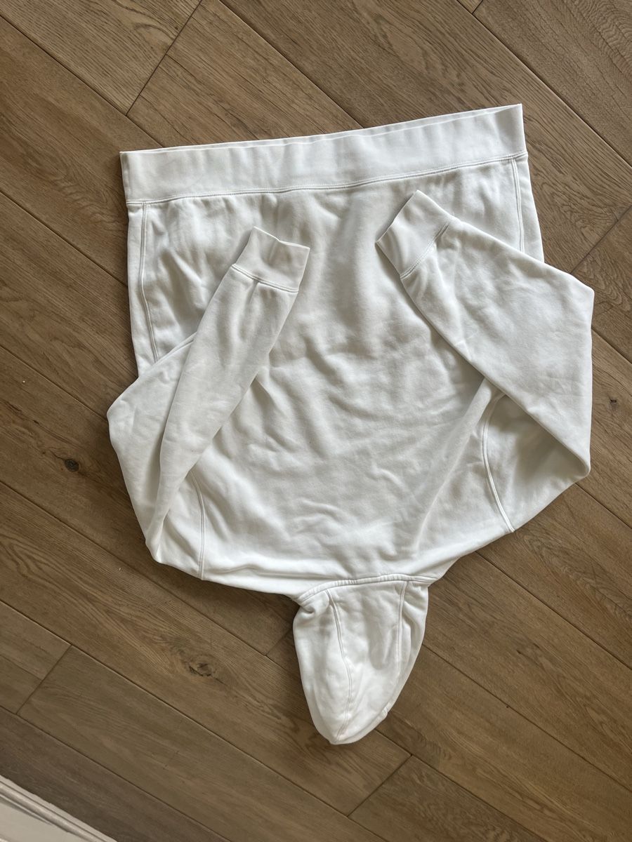 Nike Pulls & Sweat-shirts: Nike Pullover weiss – D'occasion à Zollikofen par KundB