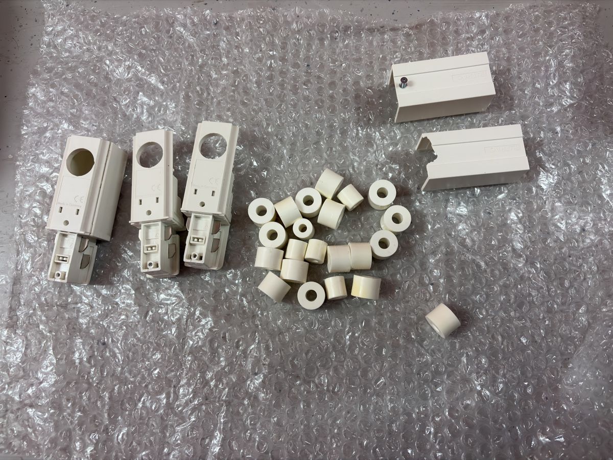 Kronleuchter & Deckenlampen: Track/rail LED spots for shop/store use – Gebraucht aus Nyon von tor_6gr5 3