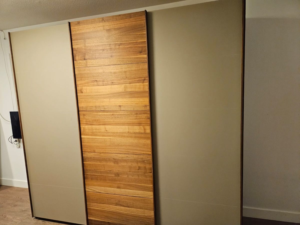 Armadi: Kleiderschrank  – Usato da Dietikon venduto da moradi24 4