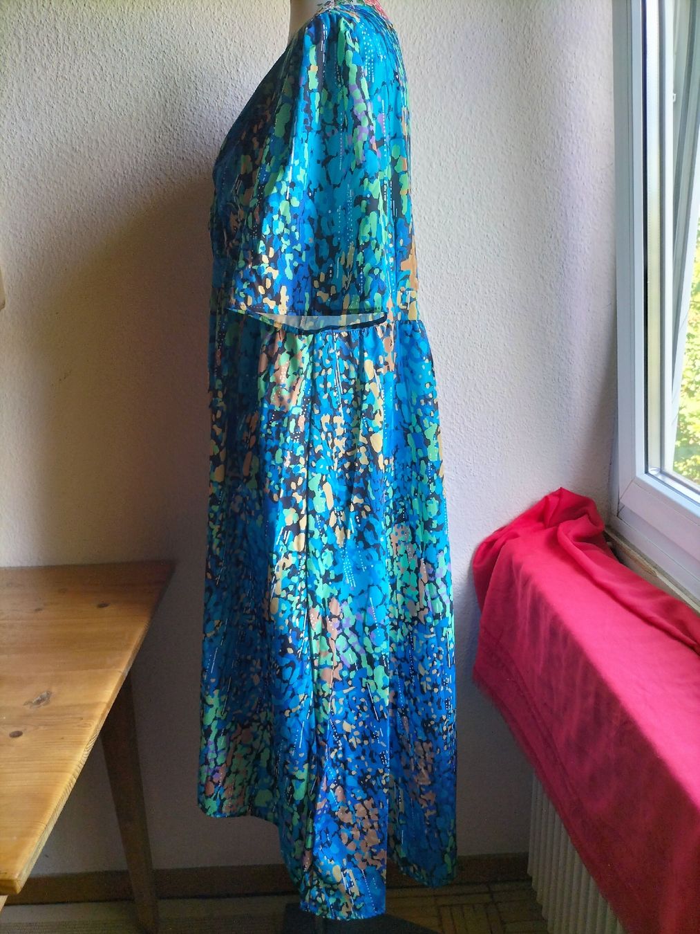 Kleider: Sommerliches Kleid, Grösse 44, blau gemustert – Neu (gemäss Beschreibung) aus Schaffhausen von sunsetever 2