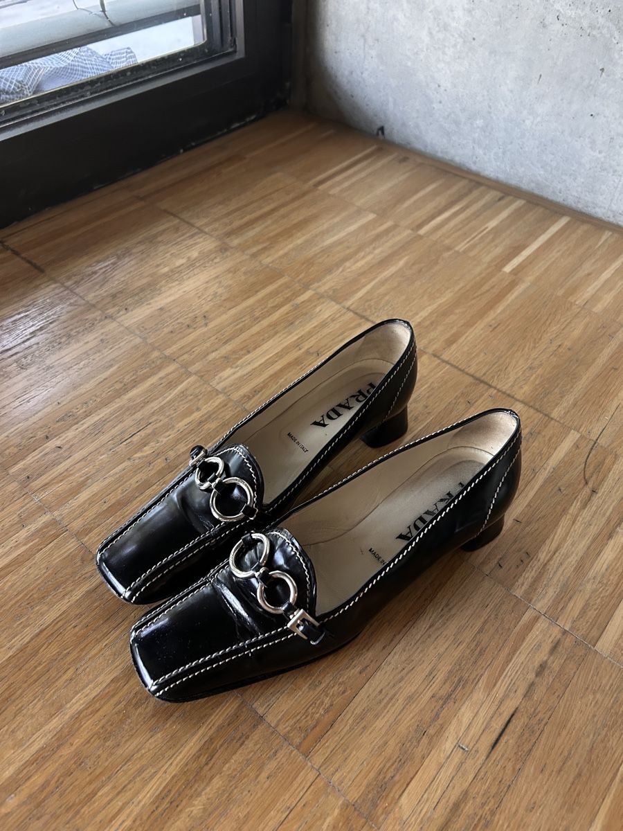 Prada Scarpe da donna: Prada vintage shoes 36.5 – Usato da Genève venduto da mic_p669 1