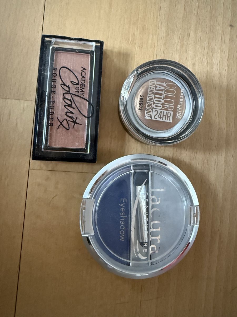 Make-up: Bronzer, Rouge und Lidschatten – Gebraucht aus Kirchberg SG von kiki1402