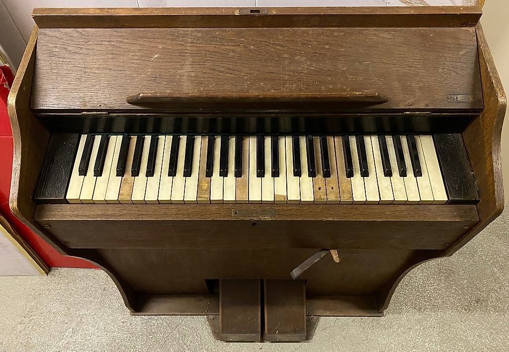 Vintage Strumenti musicali: Armonium vintage – Usato da Preonzo venduto da Yderf50