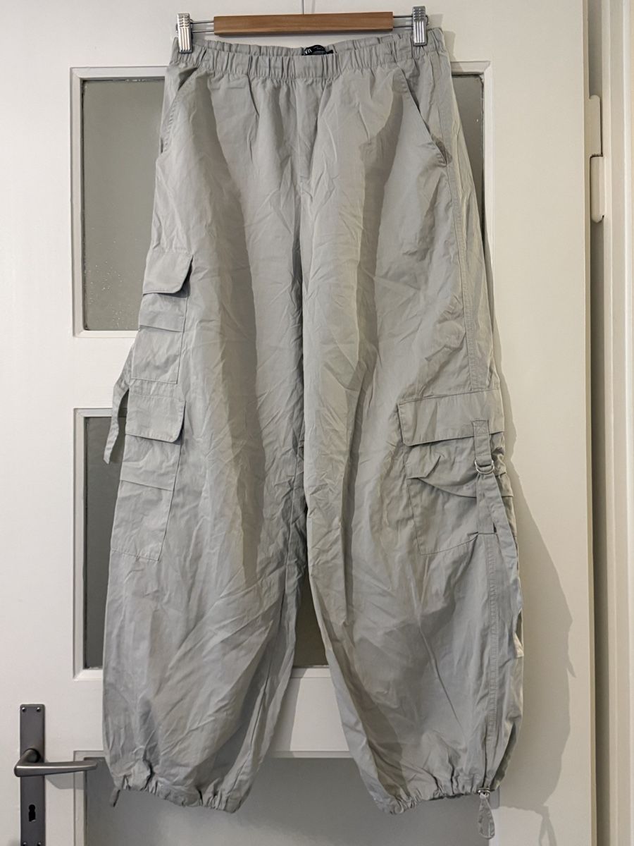 Zara Pantaloni: Zara Cargo Hose, hellgrau, Grösse S, Top Zustand! – Nuovo (secondo la descrizione) da Basel venduto da zukk_