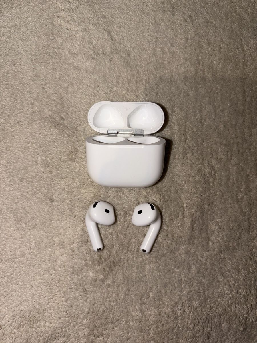 Apple Cuffie: Apple AirPods 4 ANC mit Einschränkungen – Difettoso da Visperterminen venduto da lgresell