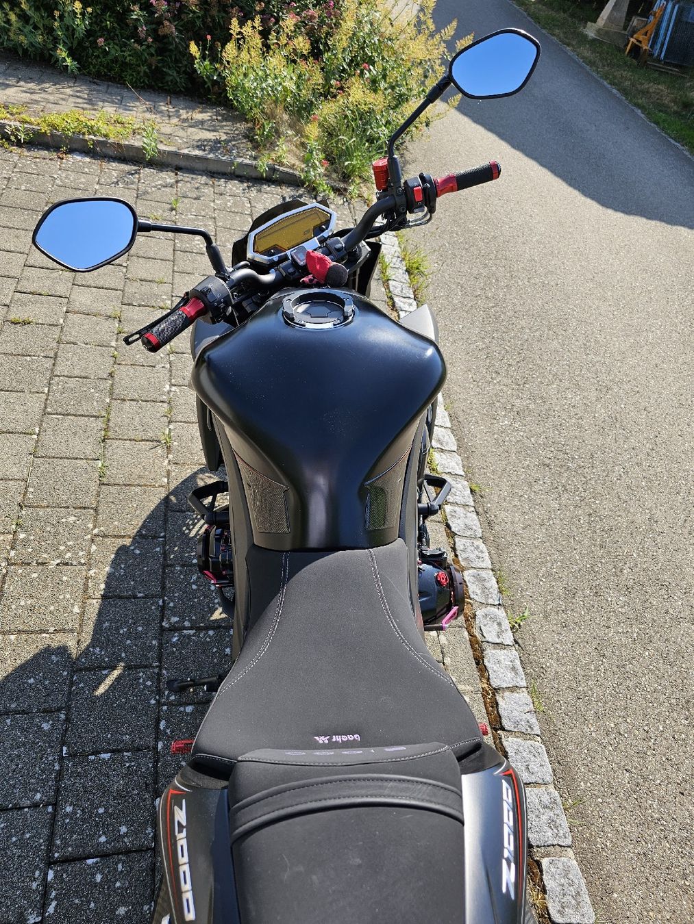 Kawasaki Strasse: Kawasaki Z1000 Black Edition ABS – Gebraucht aus Frick von nic_snp6 3