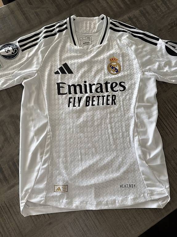 Adidas Canottiere & Pantaloni: RM 24/25 Mbappe 9 Authentic Version / Size L – Usato da Ballwil venduto da JKoma 1