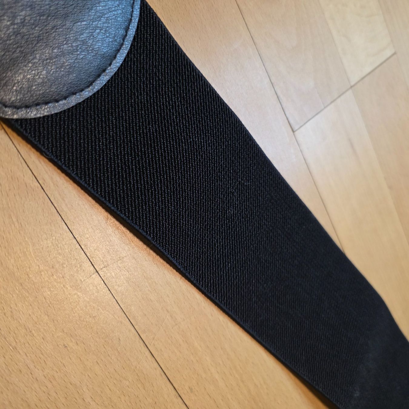 Cinture: Elastischer Gürtel M/L mit großer Schnalle – Usato da Wald ZH venduto da CapLux 5