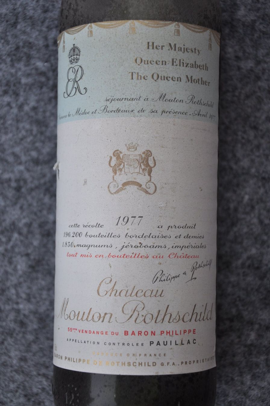 Mouton Rothschild Vino: Château Mouton Rothschild 1977 – Nuovo (secondo la descrizione) da Sempach Station venduto da Miss_sixty6 1