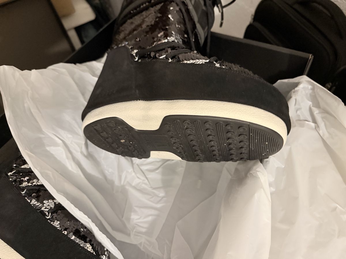 Moon Boot Scarpe da donna: Moon Boot Classic Disco Noir Taille 39/41 – Nuovo (secondo la descrizione) da Chamoson venduto da NLo_ 1